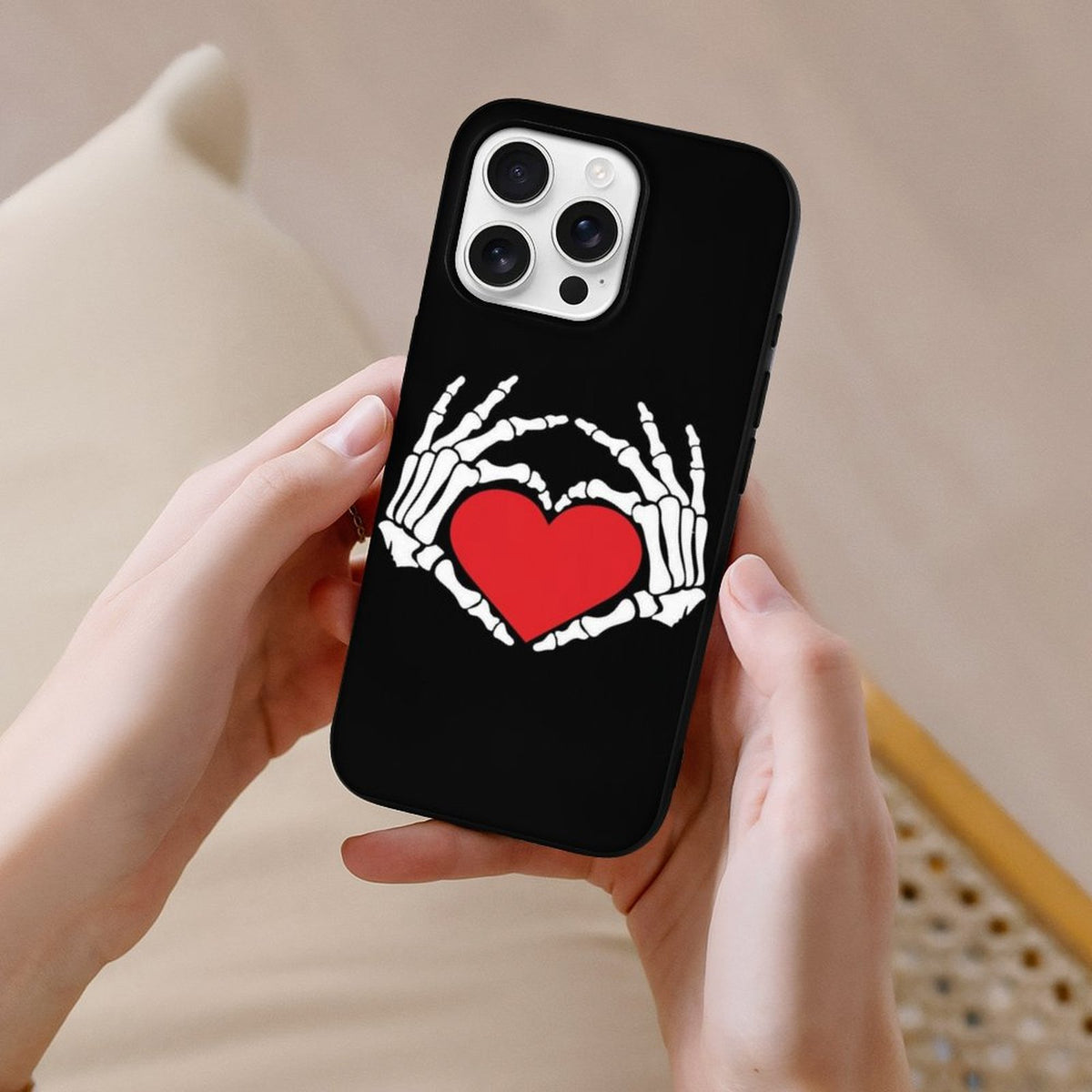 Retro Skull Heart Print - Phone Case