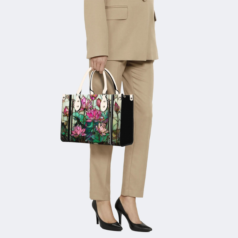 Lotus Flowers In Vintage Pond Handbag Factory Direct Sales_09