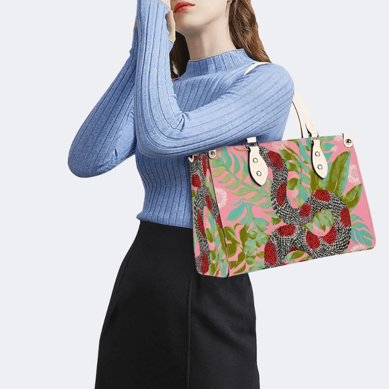 Red-Spotted Viper And Leaves Print Handbag_07