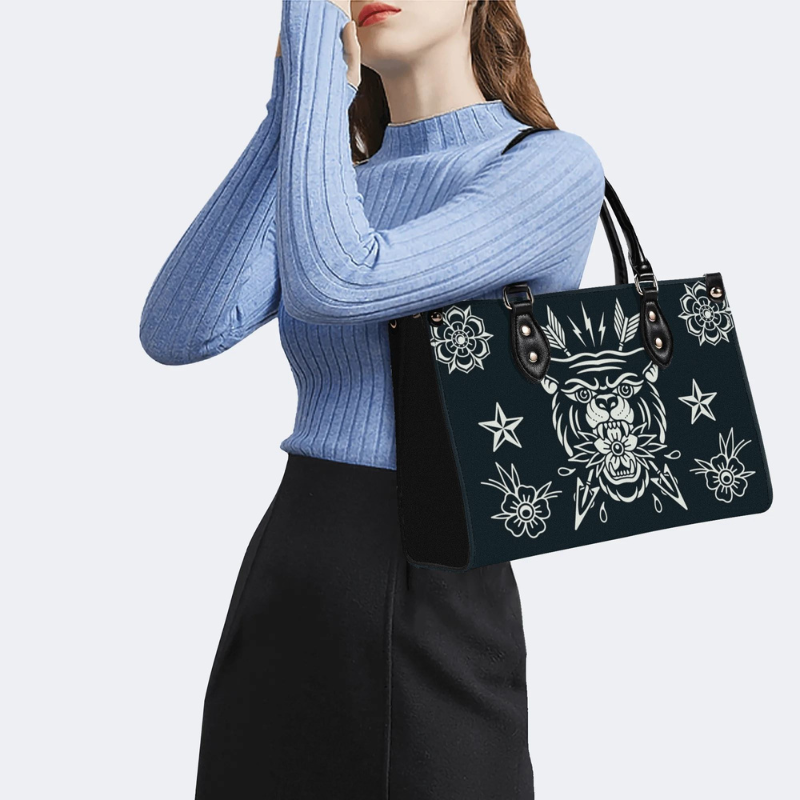 Retro Black Panther And Bow And Arrow Print Handbag_06