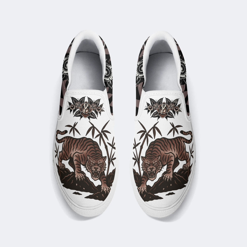 Retro Roaring Tiger Print Slip On Shoes