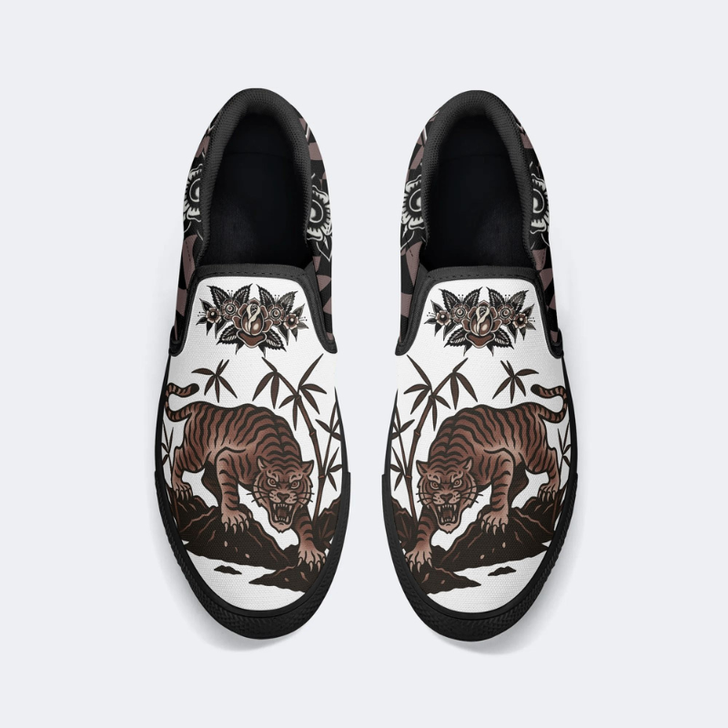 Retro Roaring Tiger Print Slip On Shoes_05
