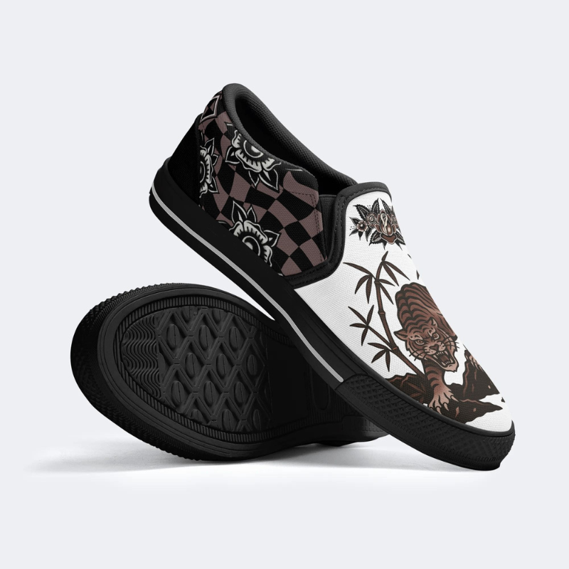 Retro Roaring Tiger Print Slip On Shoes_09