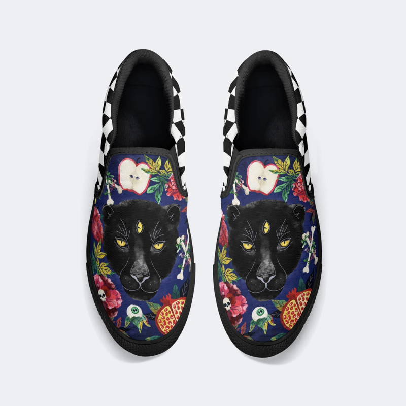 Three-Eyed Black Panther Print Slip On Shoes