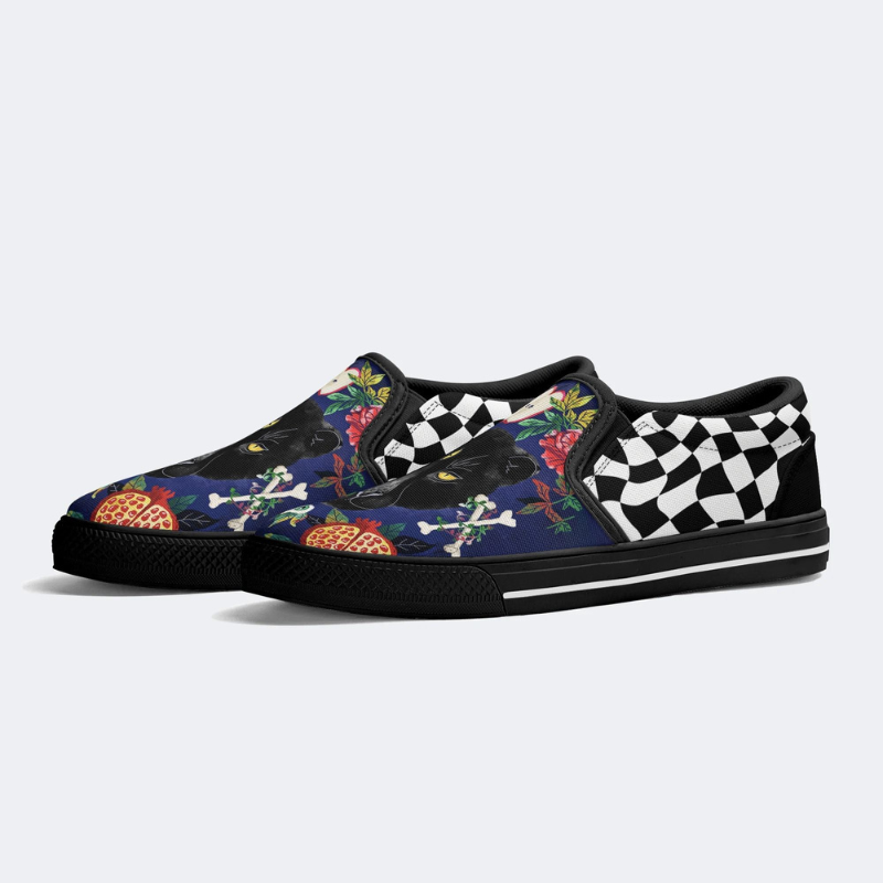 Three-Eyed Black Panther Print Slip On Shoes