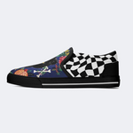 Three-Eyed Black Panther Print Slip On Shoes