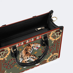 Tiger Surrounded By Snakes Handbag Factory Direct Sales_11