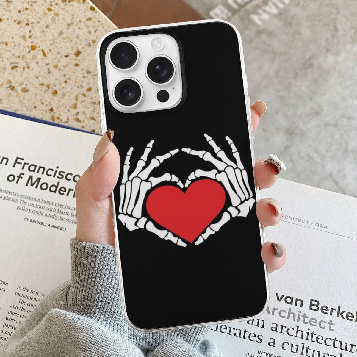Retro Skull Heart Print - Phone Case