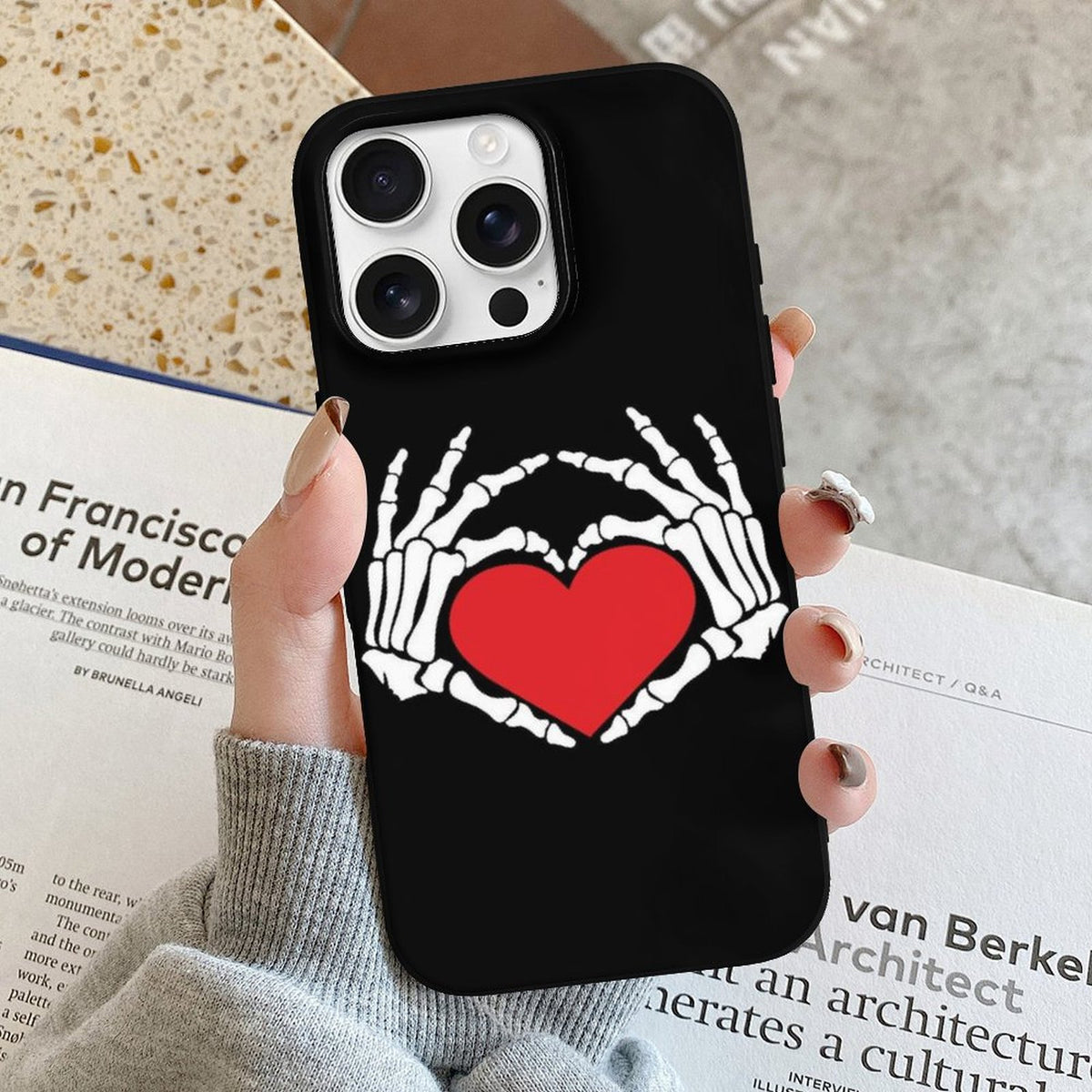 Retro Skull Heart Print - Phone Case