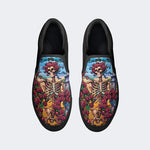 Unisex Batik-Schuhe mit Totenkopf-Grafikdruck - Schlupfschuhe 