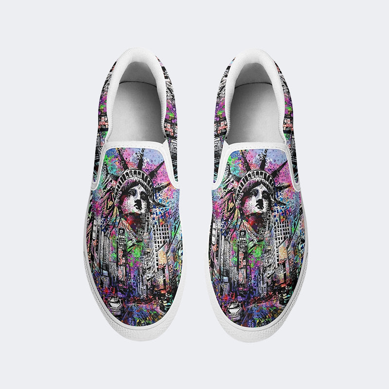 Unisex Statue of Liberty Graffiti Art Print - Slip On Shoes