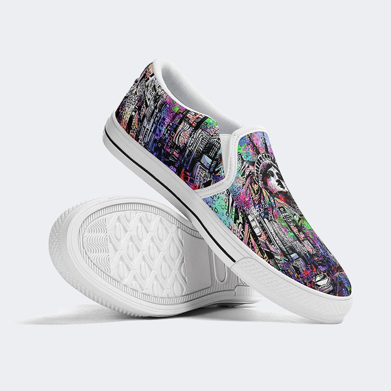 Unisex Statue of Liberty Graffiti Art Print - Slip On Shoes