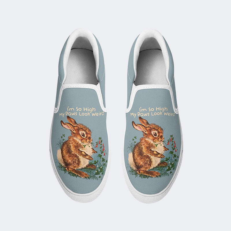 Retro Funny Art Print 'I‘m So High My Paws Look Weird‘ - Slip On Shoes