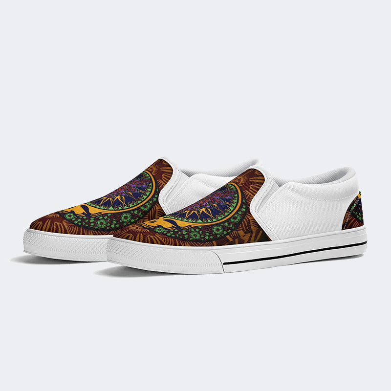 Unisex Skull Graphic Print - Slip On Shoes