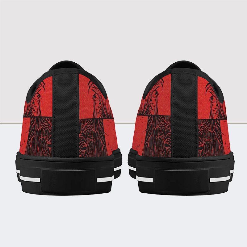 I'm the Red Skull Low Top Canvas Shoes