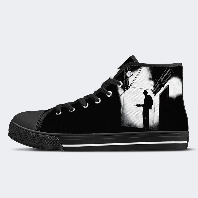 Unisex Horror-Druck - High Top Canvas