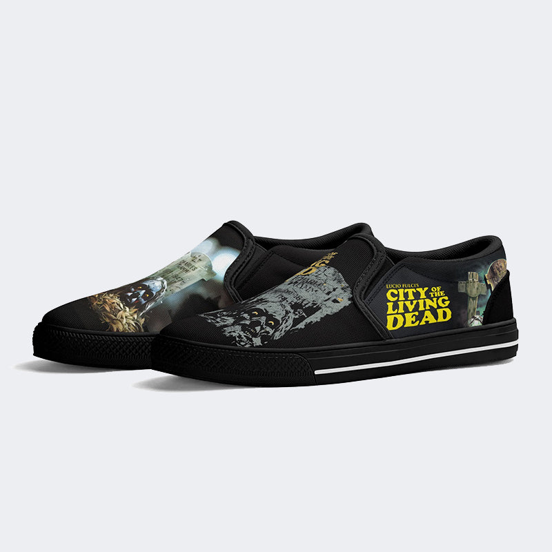 Horror Retro City Unisex - Slip On Shoes