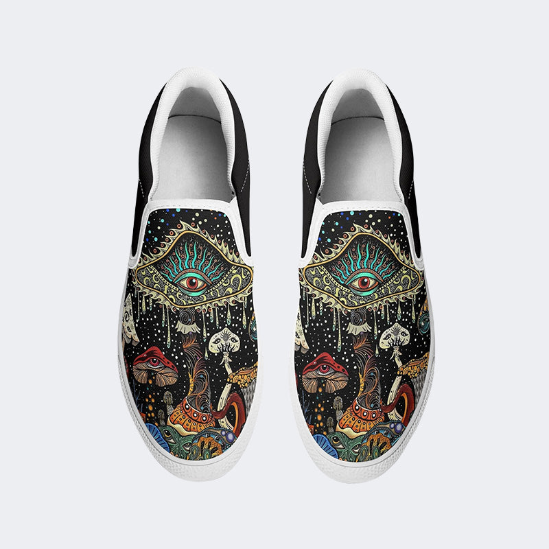 Retro Dark Mushroom Eyes Halloween Print - Slip On Shoes