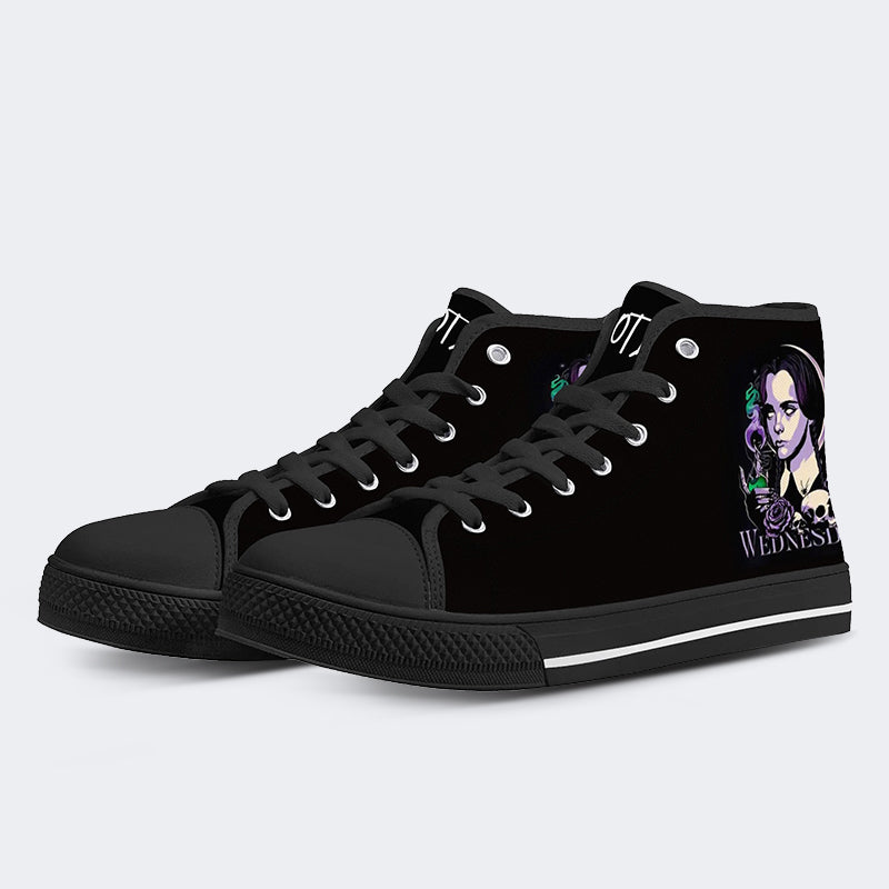 Wandinha Purple Serien und Filme - High Top Canvas