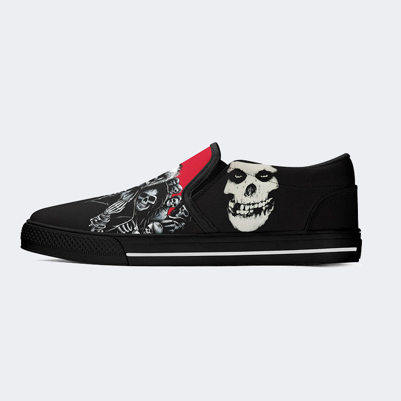 Unisex Retro Skull Print - Slip On Shoes