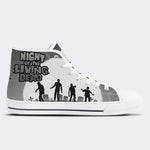 Unisex Horror-Druck - High Top Canvas