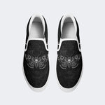 Surreale Todesmotte - Slip-On Schuhe 