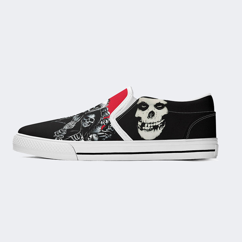 Unisex Retro Skull Print - Slip On Shoes