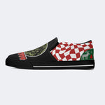 Horror Movie Vintage Print - Slip On Shoes