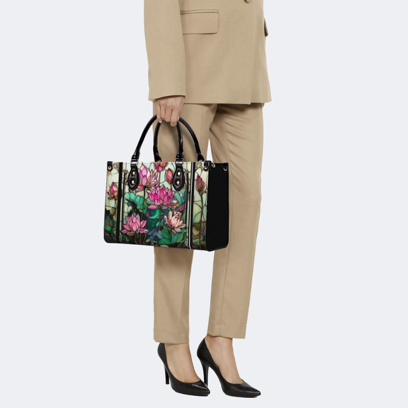 Lotus Flowers In Vintage Pond Handbag Factory Direct Sales_08