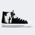 Unisex Horrorfilm-Druck - High Top Canvas