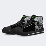 Unisex Horror-Druck - High Top Canvas