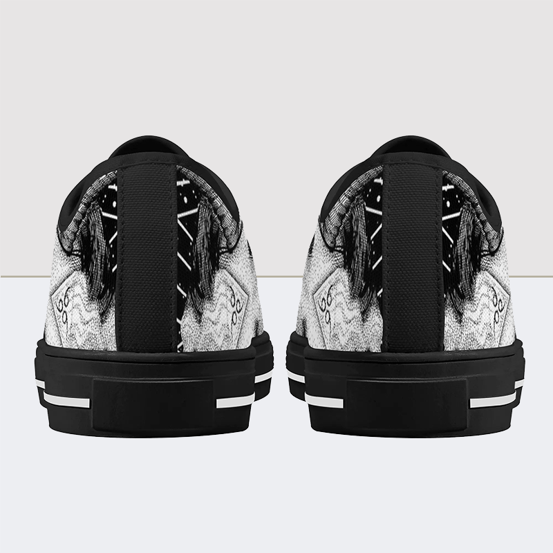 Cranial Extraction Skull Low Top Canvas Shoes