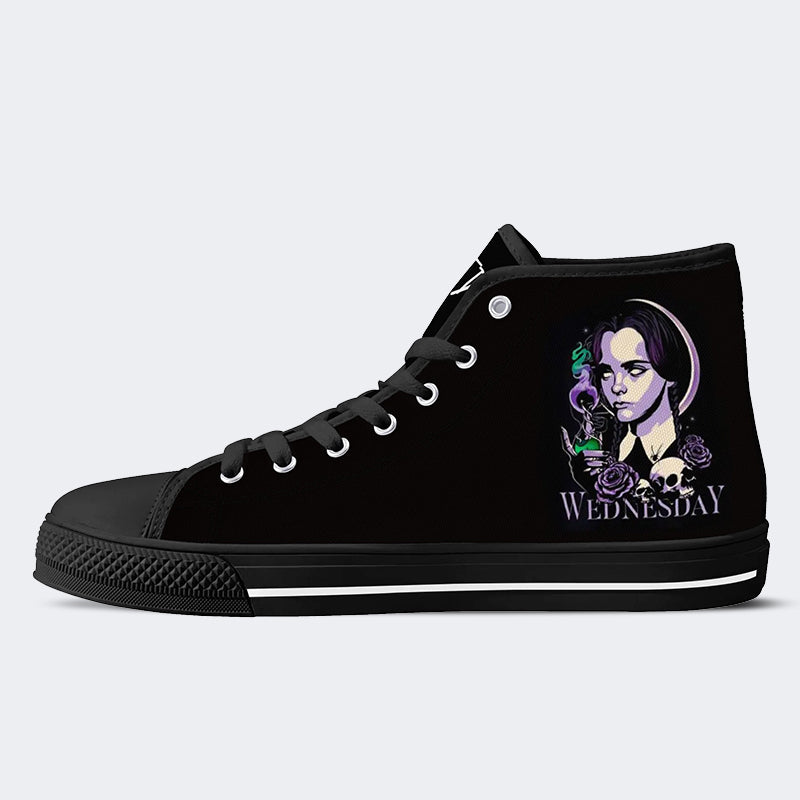 Wandinha Purple Serien und Filme - High Top Canvas