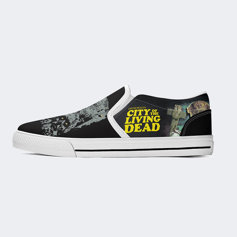 Horror Retro City Unisex - Slip On Shoes