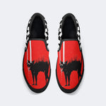 Frightened Wolf Print - Slip On Shoes