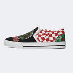 Horror Movie Vintage Print - Slip On Shoes