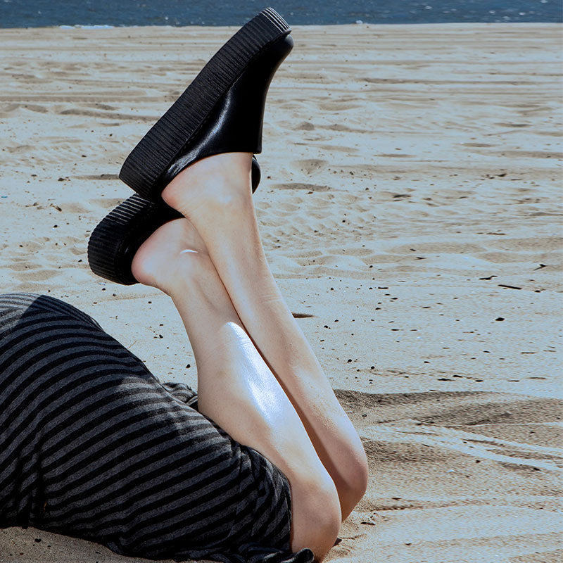 Black Leather Thick-soled Slippers