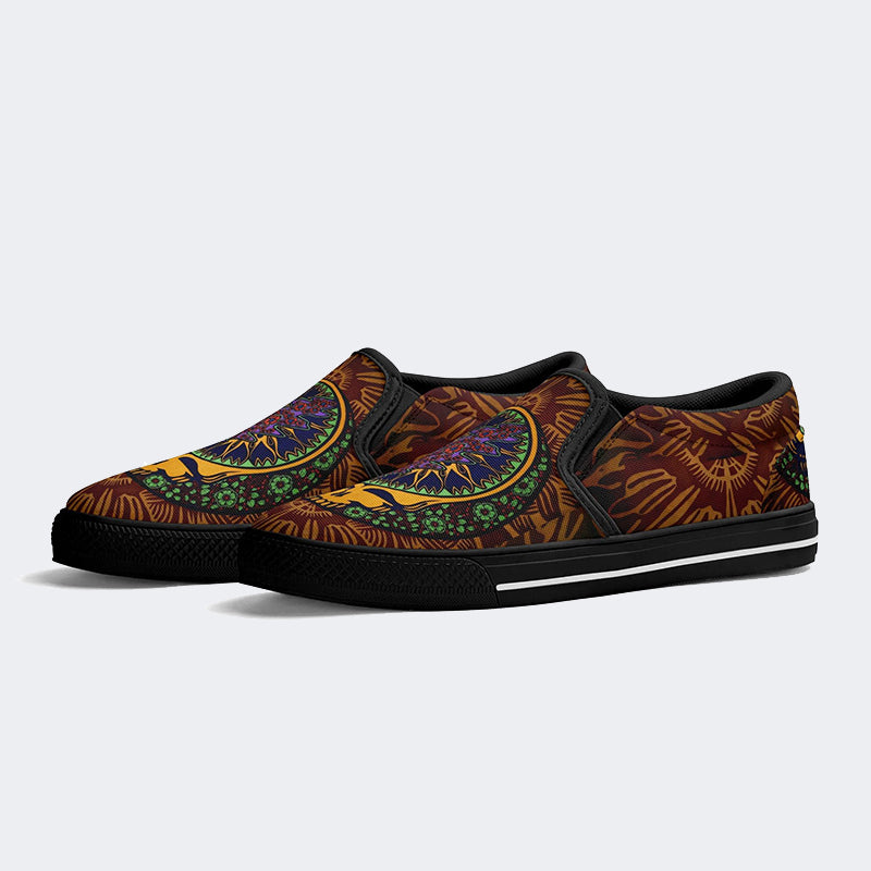 Unisex Skull Graphic Print - Slip On Shoes