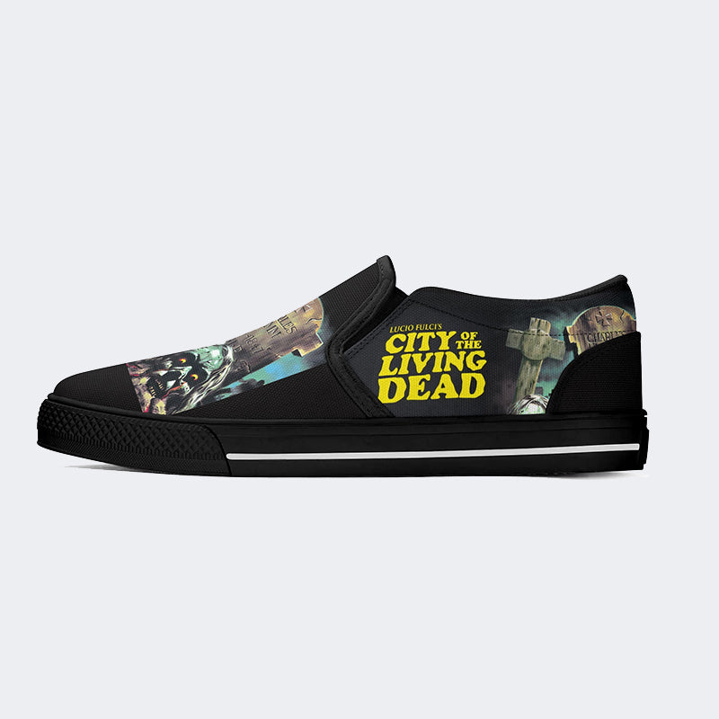 Horror Retro City Unisex - Slip On Shoes