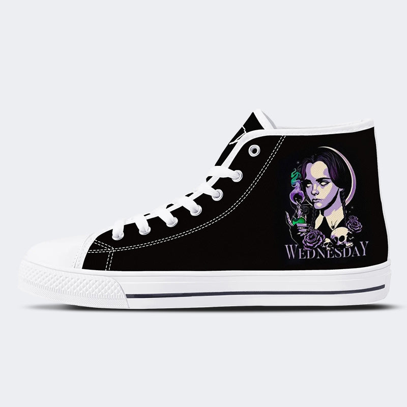 Wandinha Purple Serien und Filme - High Top Canvas