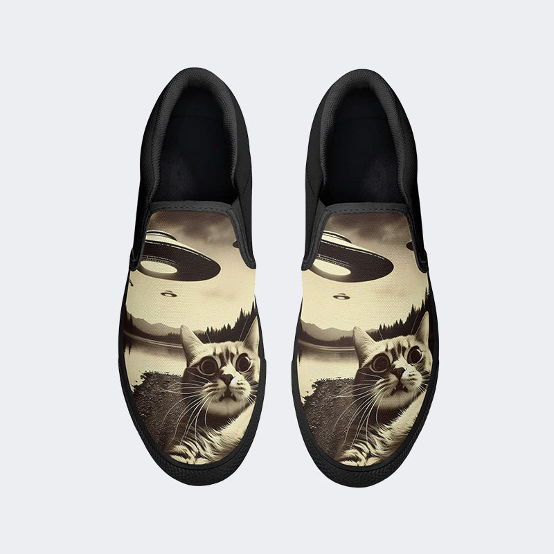 Cat Selfie Ufo Print Unisex - Slip On Shoes